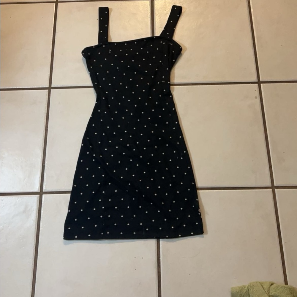 Xs dress with straps. Slit on the side gently used - Picture 4 of 5